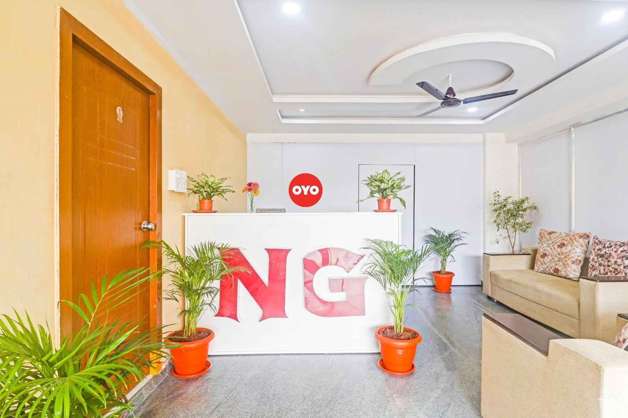 Hotel O Sri Navya Grand Near Nexus Hyderabad Exterior foto